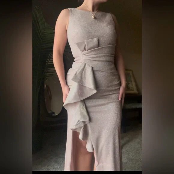 Betsy & Adam Shimmer Dress in Cream - Picture 4 of 7